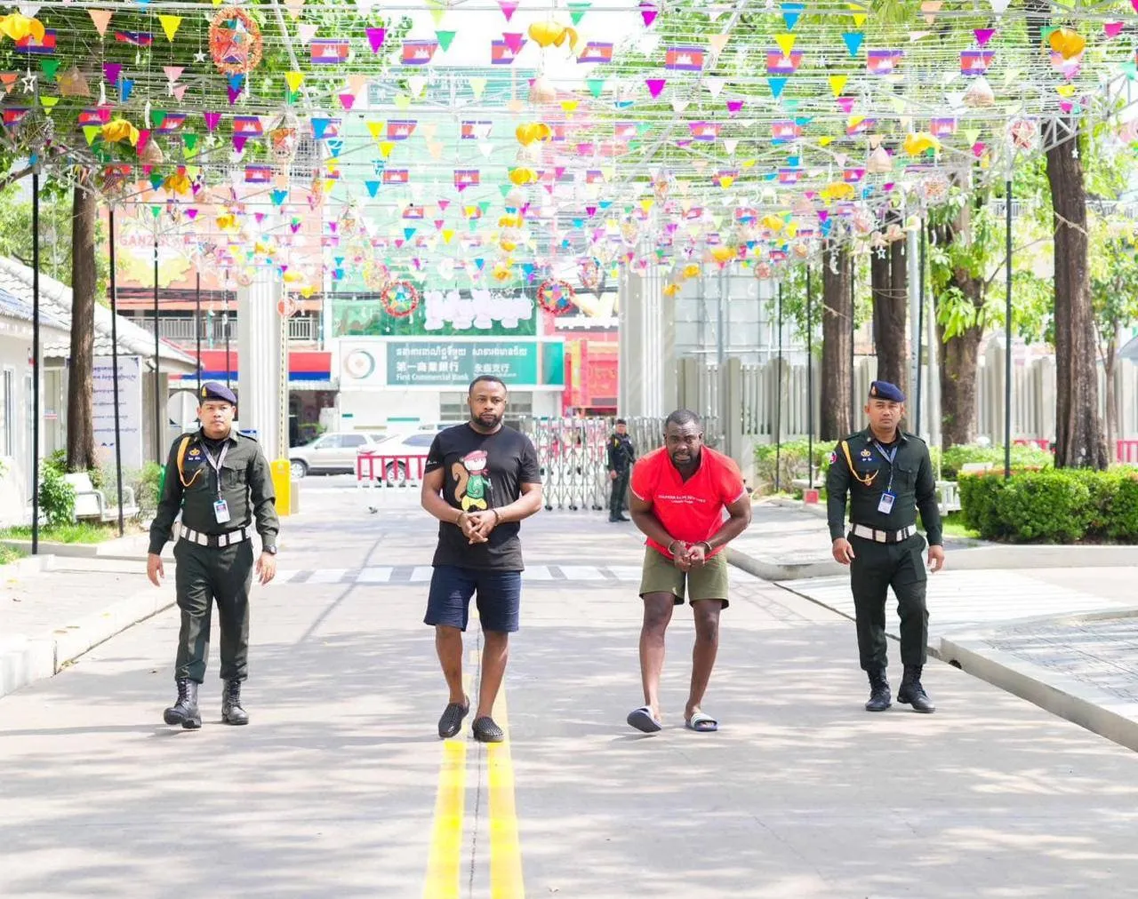 5名黑人在柬埔寨搞了700万美元!